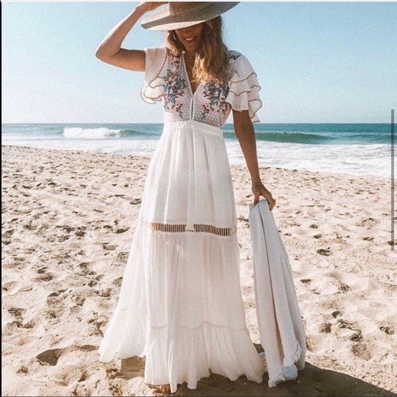 Cleobella Dresses & Skirts - NWT Cleobella Daphne embroidered maxi dress